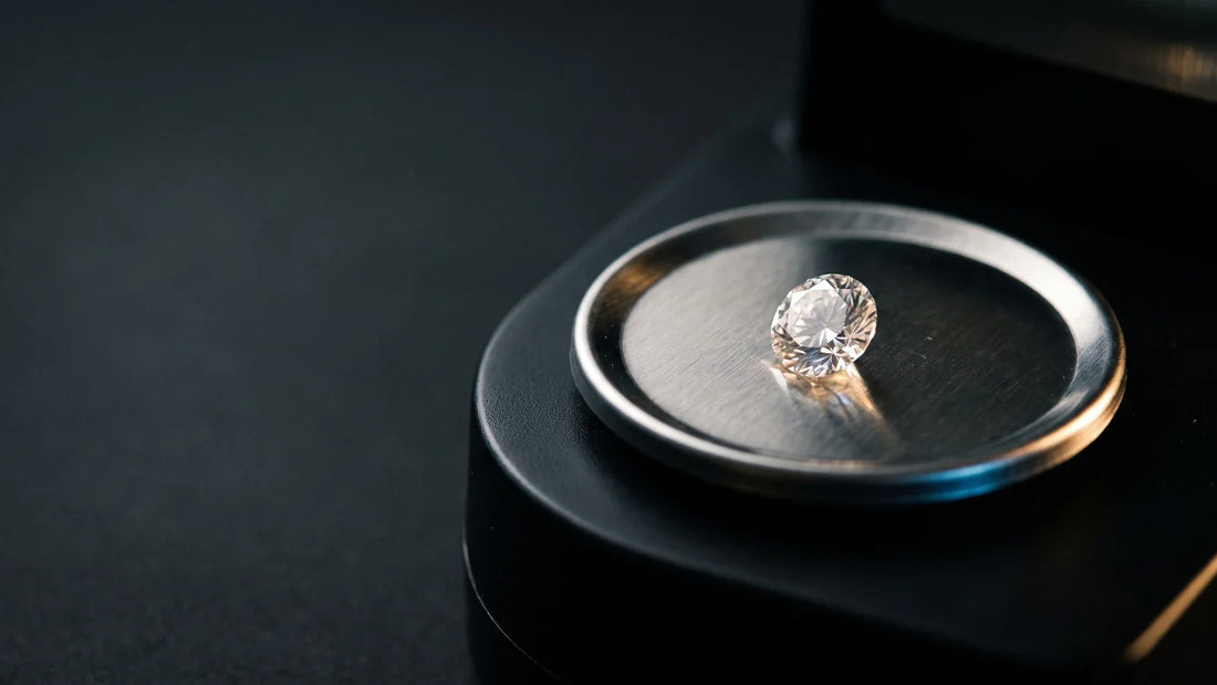 Perché un diamante da 0,90 carati costa meno di uno da 1,00?