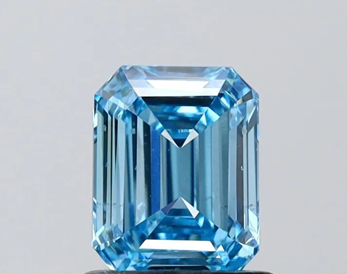 1.00ct Emerald Lab Grown Diamond (Colour Fancy Vivid Blue, Clarity VS2, IGI Certified)