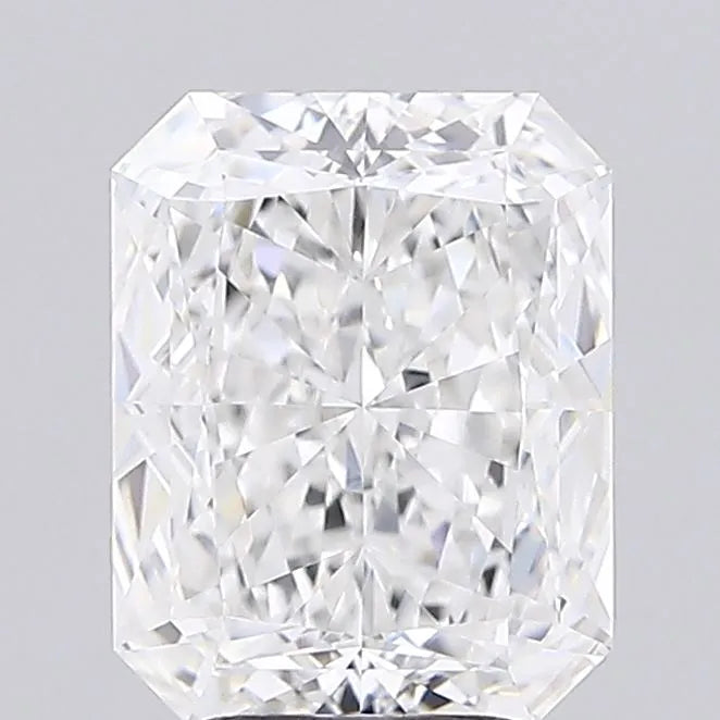 2.85ct Radiant Lab Grown Diamond (Colour D, Clarity VVS1, IGI Certified)