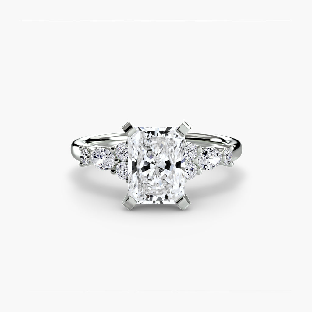 Anello solitario con dettaglio floreale — montatura