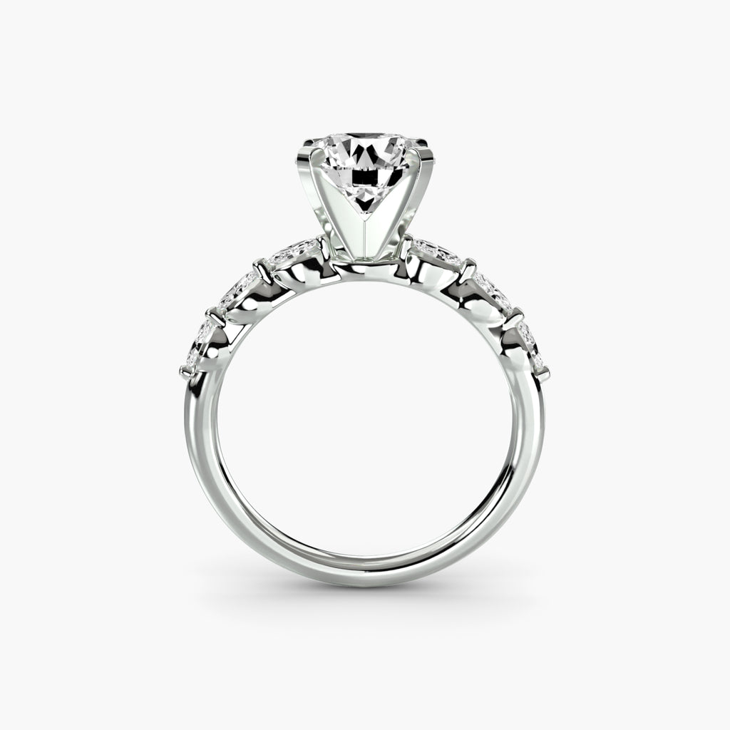Anello solitario con dettaglio floreale — montatura