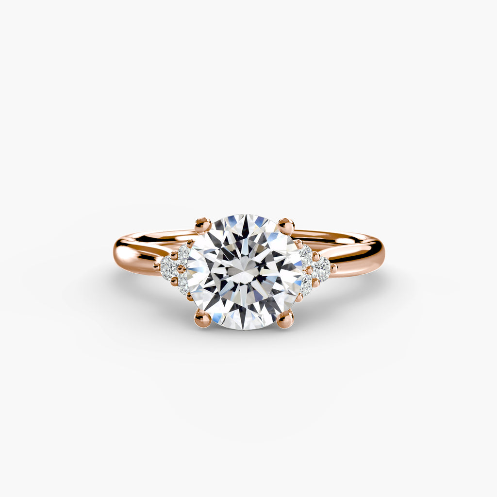 Anello solitario con spalle a cluster — montatura