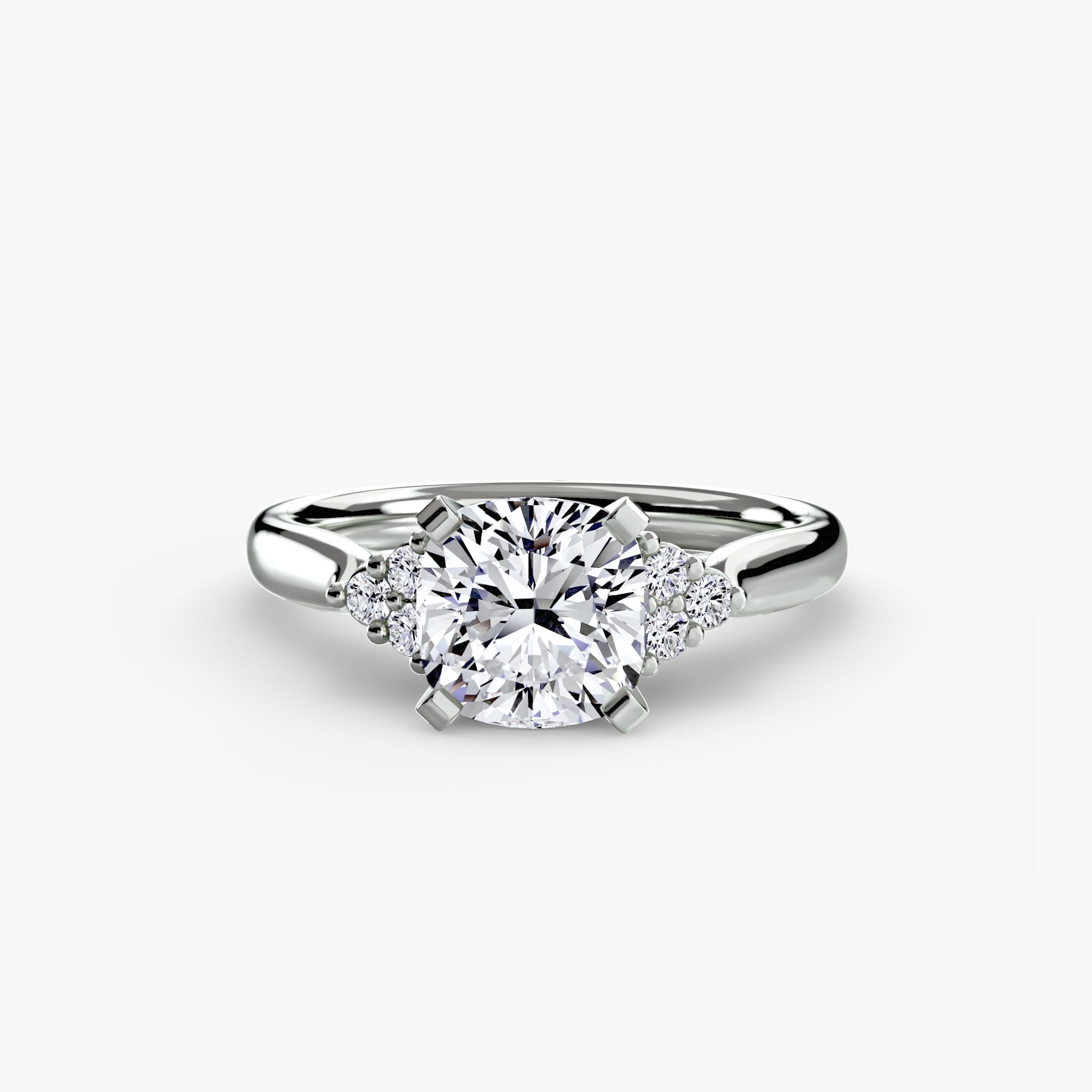 Anello solitario con spalle a cluster, gambo 2,5 mm
