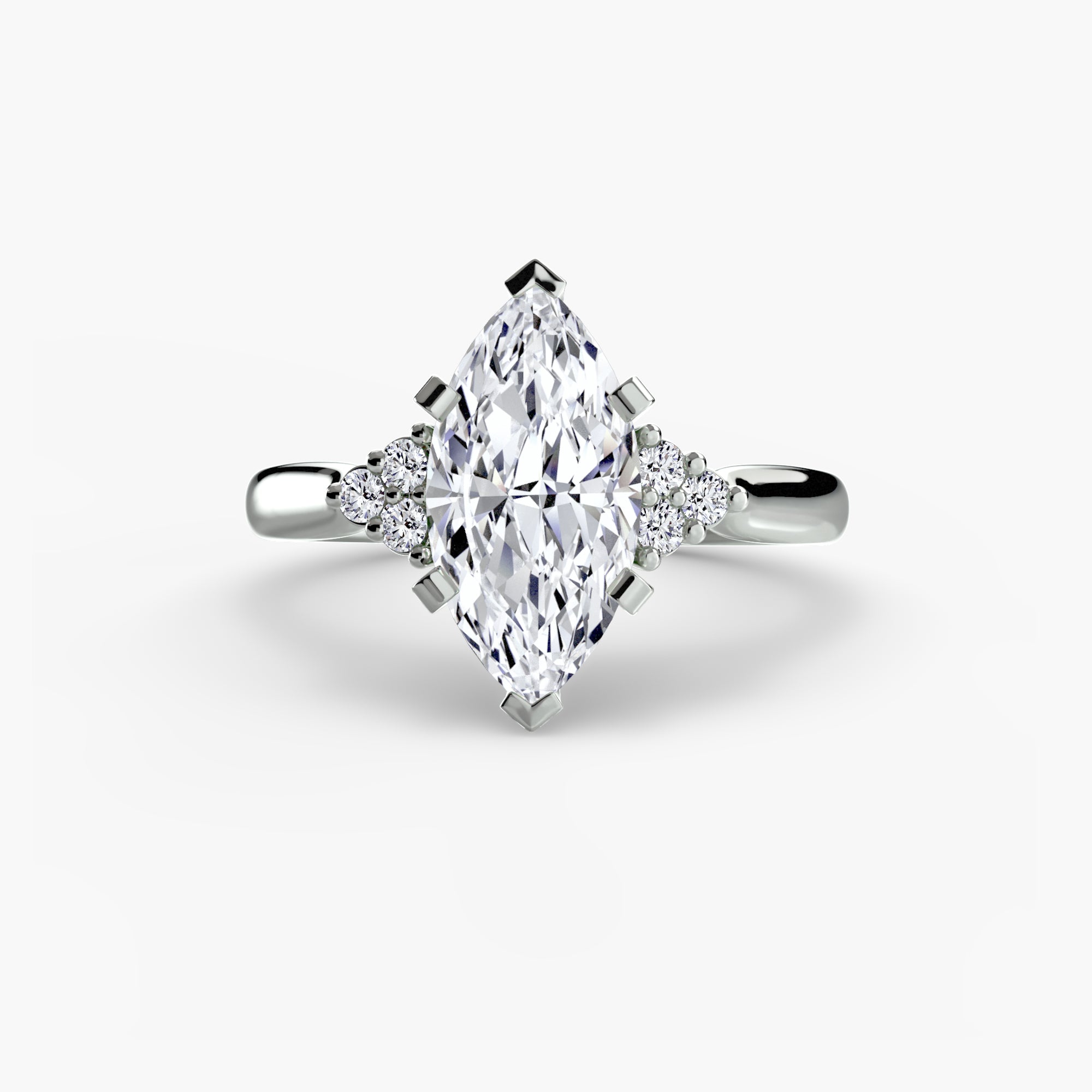 Anello solitario con spalle a cluster, gambo 2,5 mm