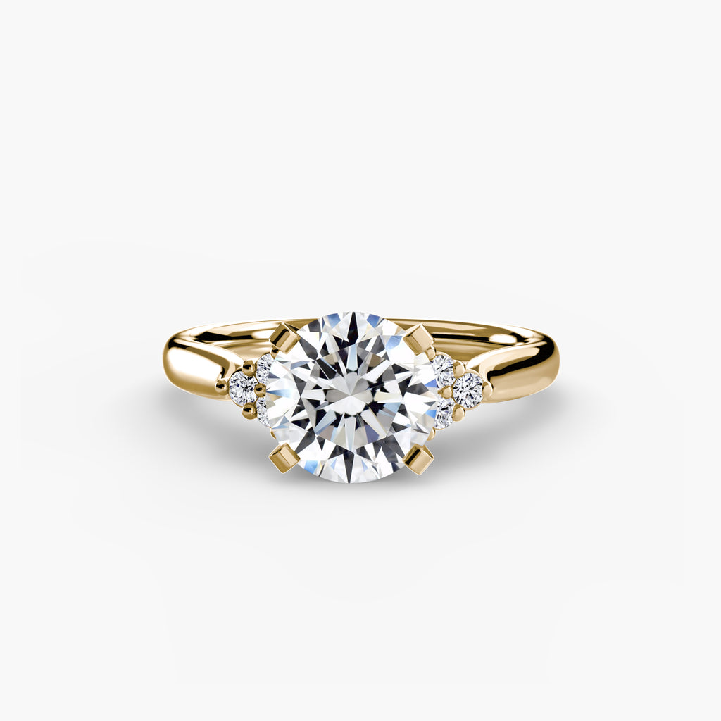 Anello solitario con spalle a cluster, gambo 2,5 mm