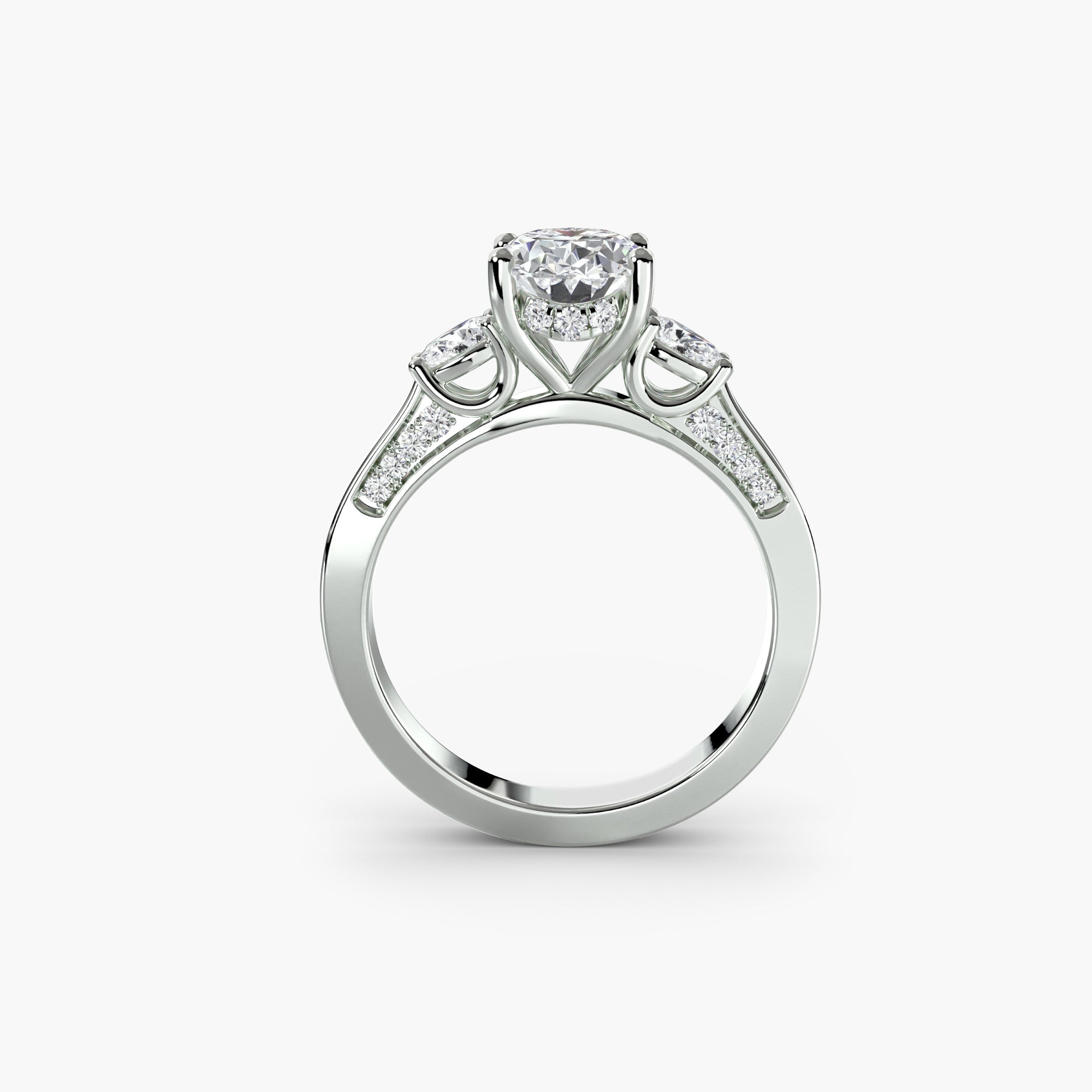 Anello trilogy con pavé sulle spalle — montatura