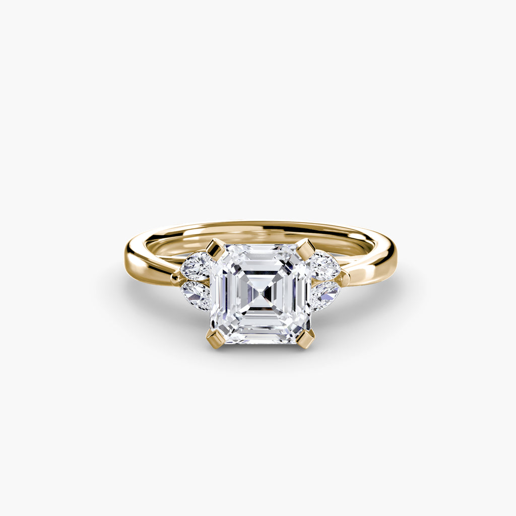 Anello cluster Celeste con pietre laterali — montatura