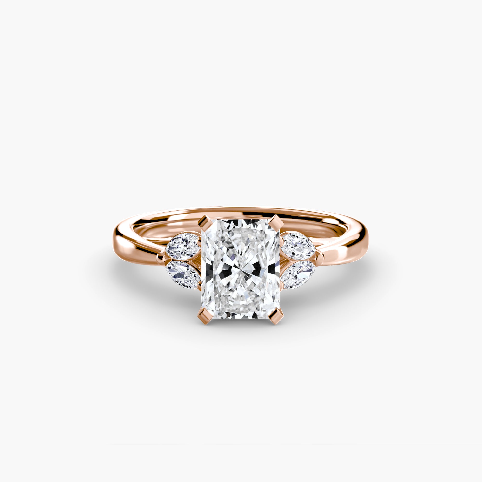 Anello cluster Celeste con pietre laterali — montatura